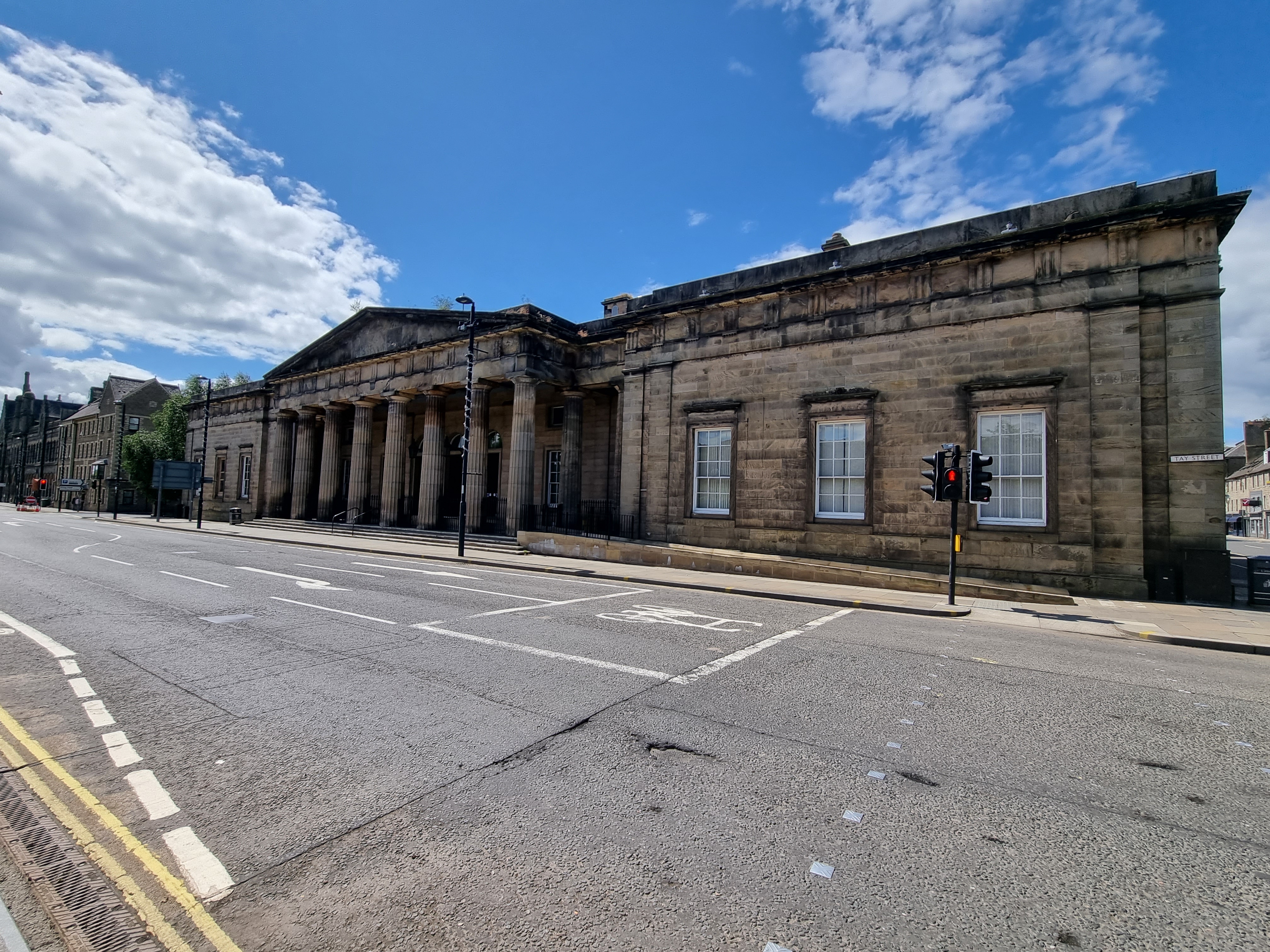 image of Perth Sheriff Court and Justice of the Peace Court